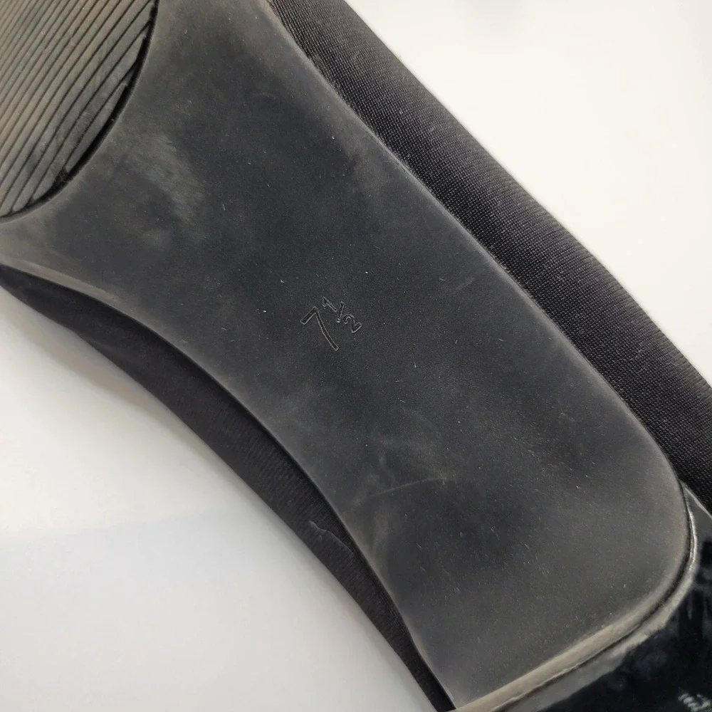 Coach and Four Women Black Slip On Satin Pump with 2.5 Inch Heel Size 7.5 Office